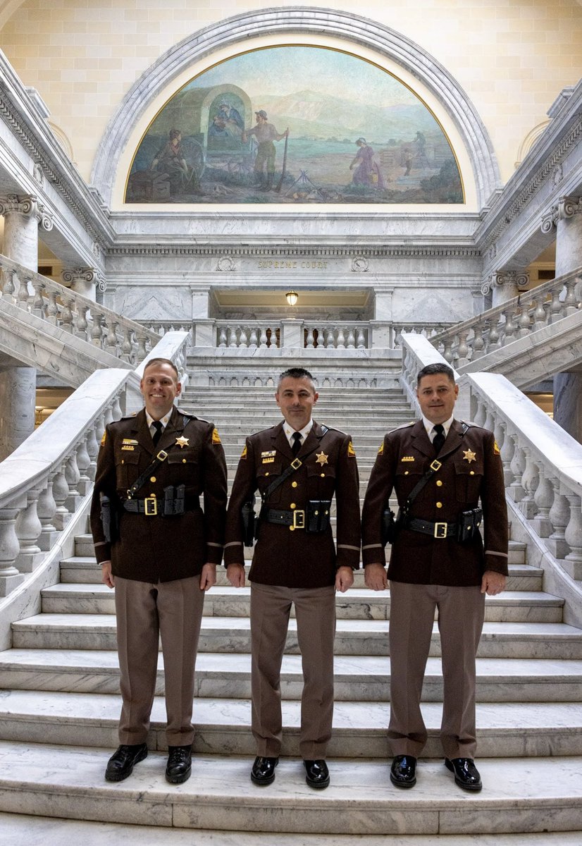 CWN_III's tweet photo. Under Colonel Holley’s command, the @UTHighwayPatrol is navigating a new era of leadership. We stand on the shoulders of the giants who built this organization, committed to honoring our 100 year legacy of service to the 3.5 million citizens of Utah.
#joinuhp https://t.co/7AIUhKLL2T