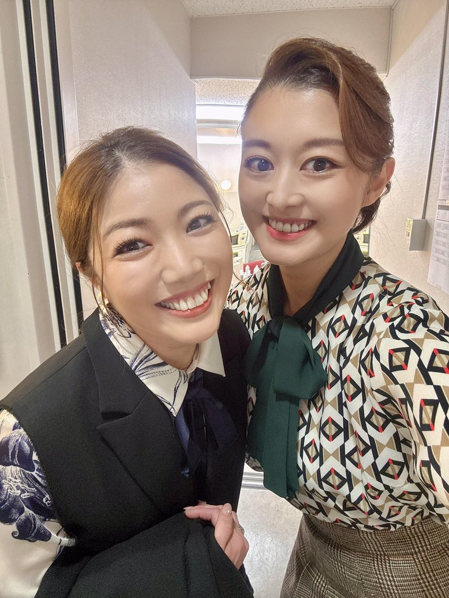 seri_ayazuki's tweet photo. みんなと全然写真撮れなかったけど、思い出としてしっかり刻まれてるから大丈夫！
本当に幸せな時間でした🎄
大好きな演出家中村優希さん＆大好きな振付家富山真有ちゃんという最強タッグの元、Rubyチームのメンバーと一緒にこの作品に携われて、私はほんとに幸せ者です🥰https://t.co/wK41B48YEw https://t.co/pQ5rSeOps1