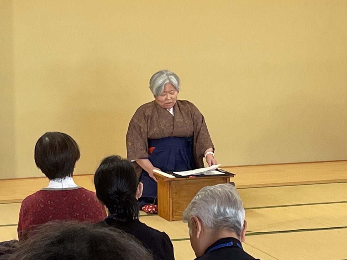 富岡演劇祭2日目始まってます！
キララ千秋さんによる講談、盛り上がりました。

この後は、
11:15〜エントランス　いわき芸能倶楽部 <a href="/iwakigeinoclub/">いわき芸能倶楽部　公式</a> の、マジック
12:15〜エントランス　なにぬの屋 <a href="/sivyakko/">渋沢やこ</a> の、布紙芝居
13:00〜大ホール　ふたば未来学園高校演劇チーム「銀河鉄道の夜」です。