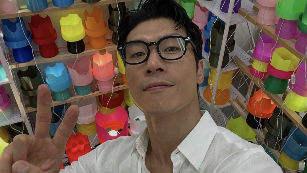 . • MERCENARY KIM tweet media