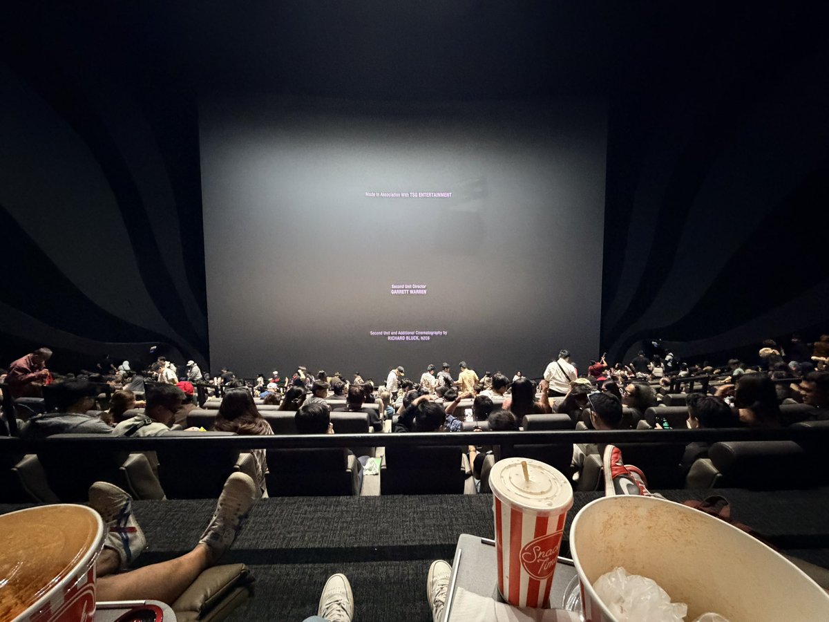 ᴢᴇᴍ tweet media