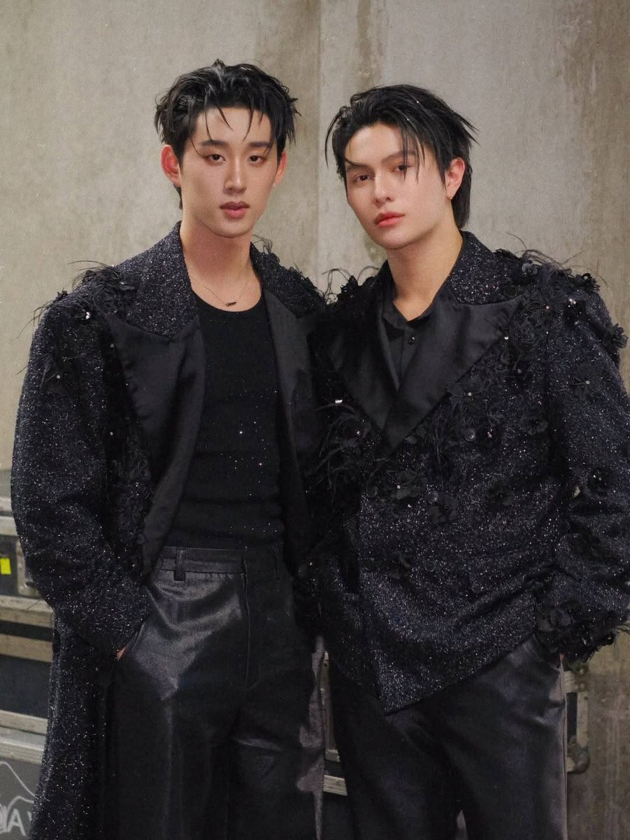 𝐒𝐨𝐜𝐢𝐚𝐥 𝐔𝐩𝐝𝐚𝐭𝐞 ] 🗓️ 21 Dec 2025 IG : jakkraakeup_q