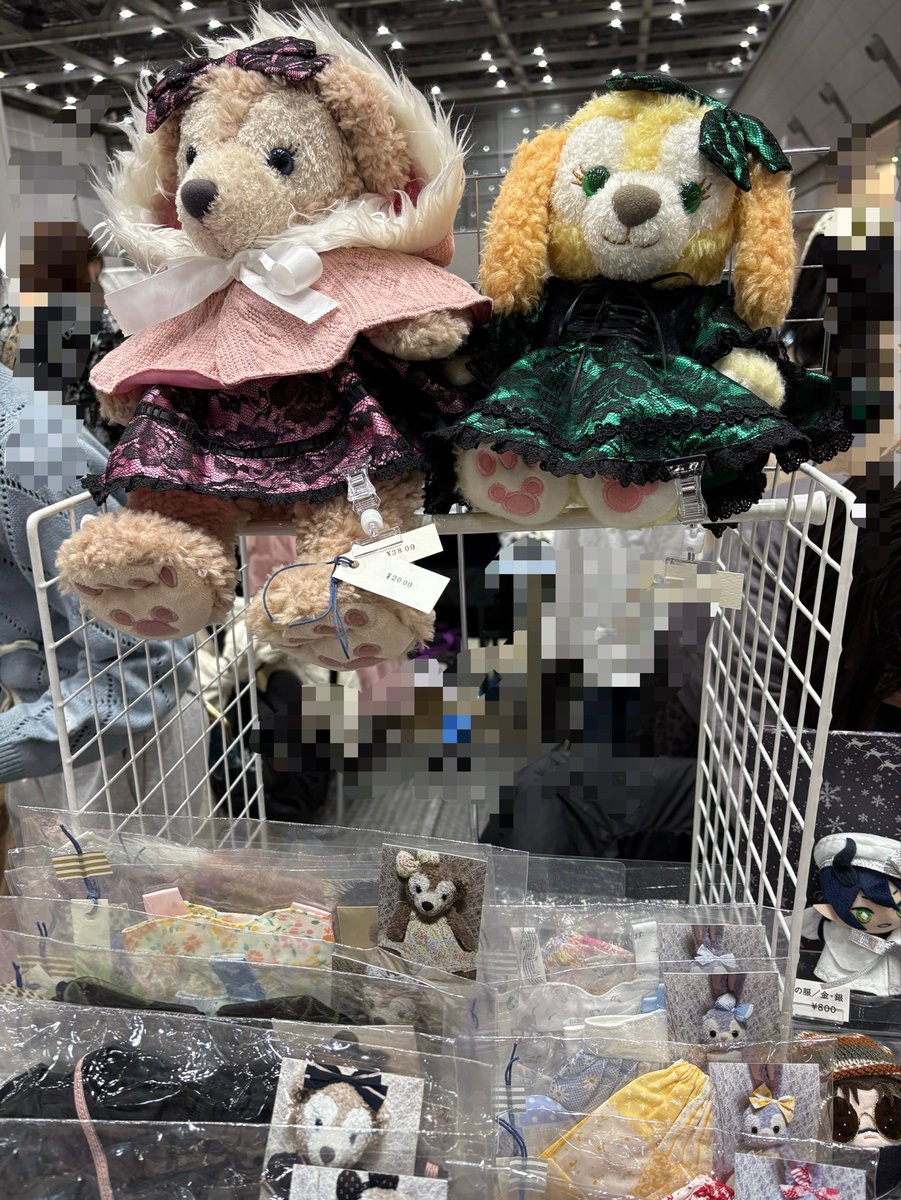 設営完了。
人も通るけど、風も通る...

よろしくおねがい致します。

artevarie132
西２Ｙ78
とりあえず。&amp;PINKJUNKTION（<a href="/chikash_pj/">PINK JUNKTION</a>）