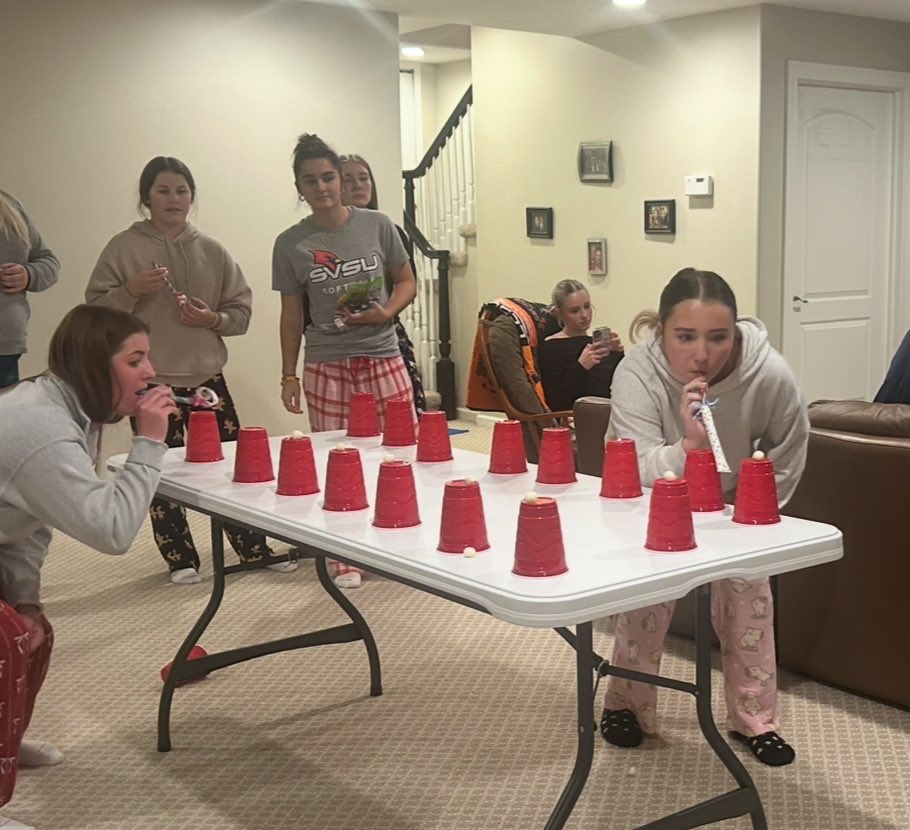 TNMojoMarek's tweet photo. Reindeer games with this crew tonight!! 🦌 🎄 
@AnaDettling9 @smith_isab80894 @olliepowers01 @abbymarek03 @BriaPowell05 @driegarrison22 @alliemart27 @AubsBarkway2028 
Missed you @kendall_hans11 @annadoyle_19 @AnnaMinnick57 @Reese_Mountain https://t.co/e3Tupiy3Go