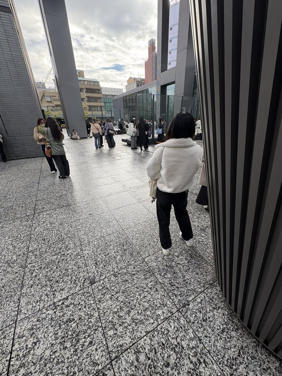 取引 tweet media
