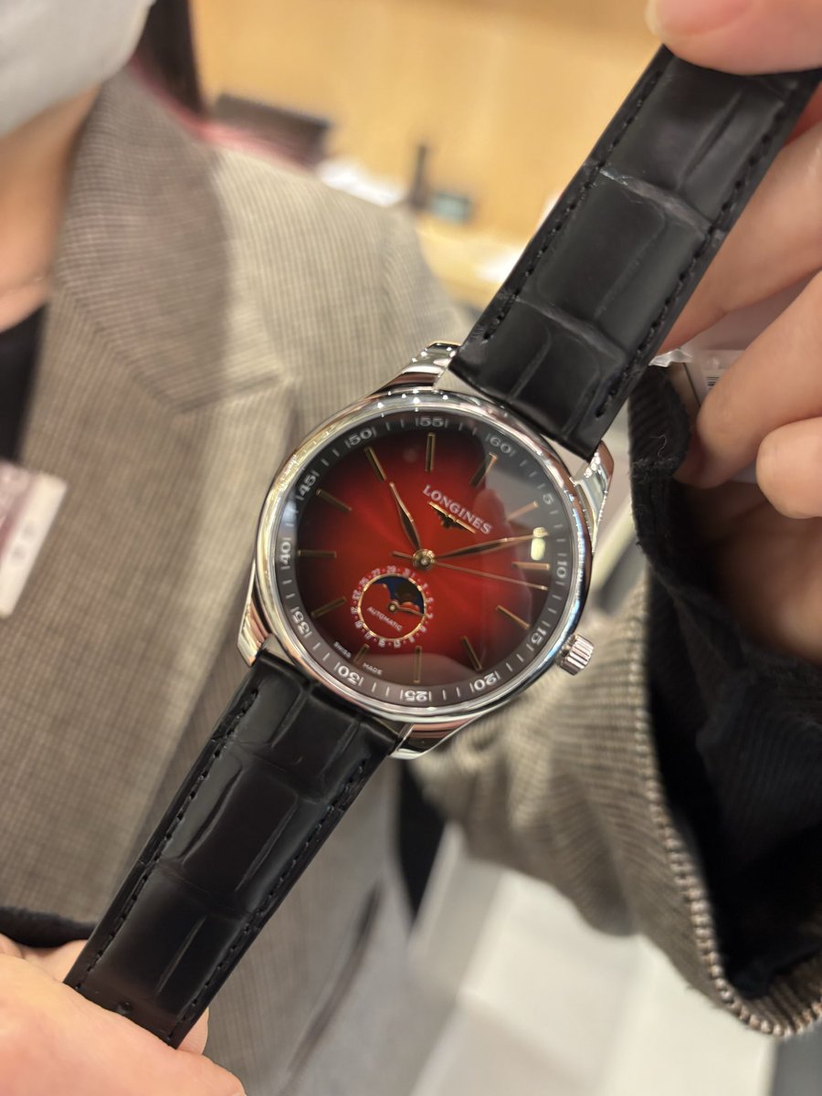 shota_yashima8's tweet image. ロンジンの世界限定2026本マスターコレクション午年エディションが入荷！赤に勢いを感じますね！