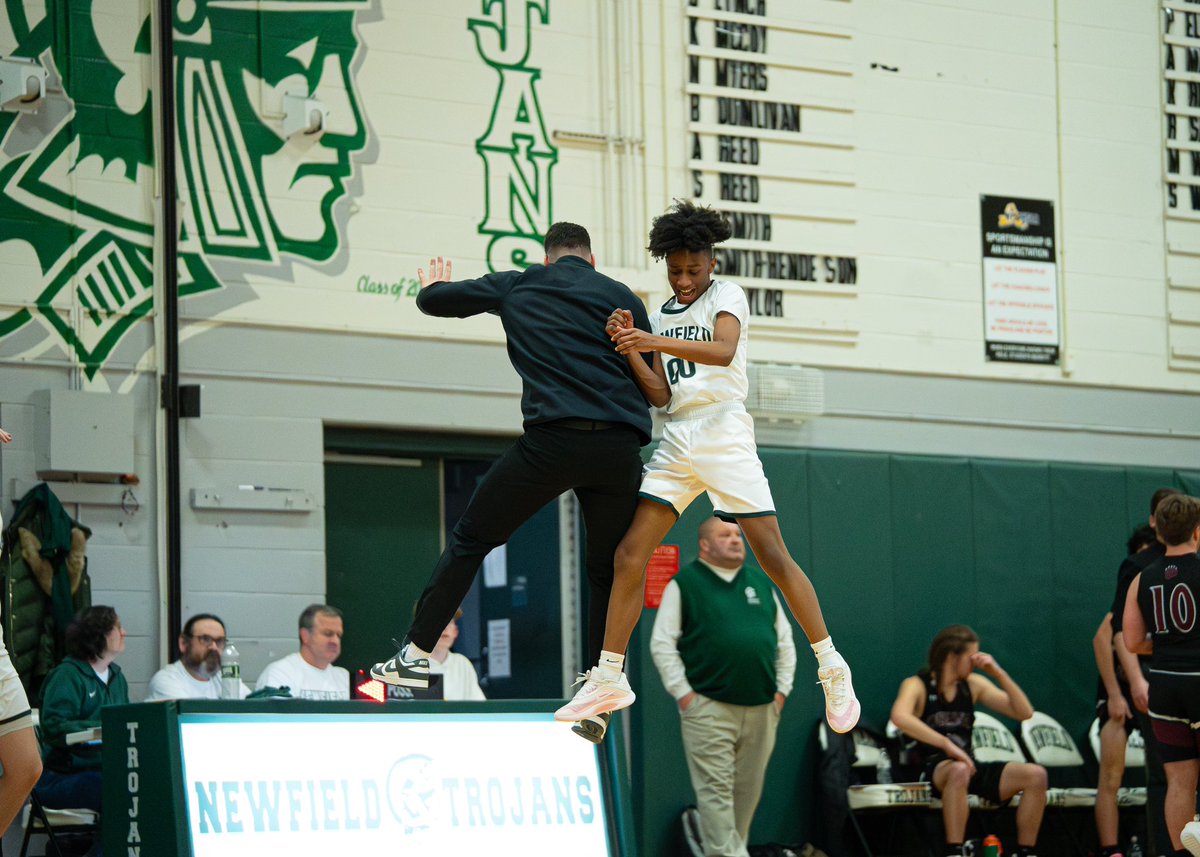 Andrew Mendel tweet media