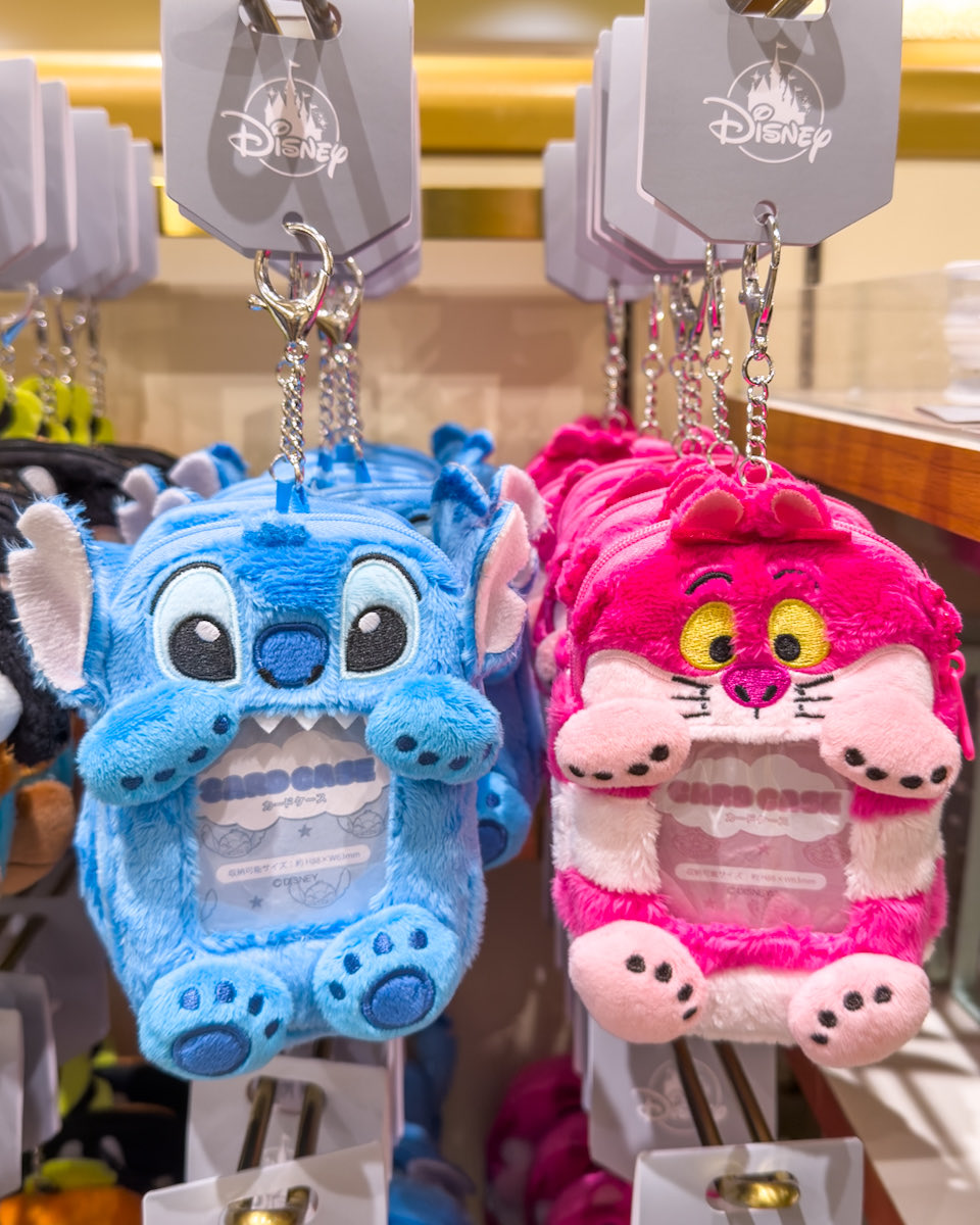 マチがあって複数のカードを収納できる！ ディズニーストア ドナルド