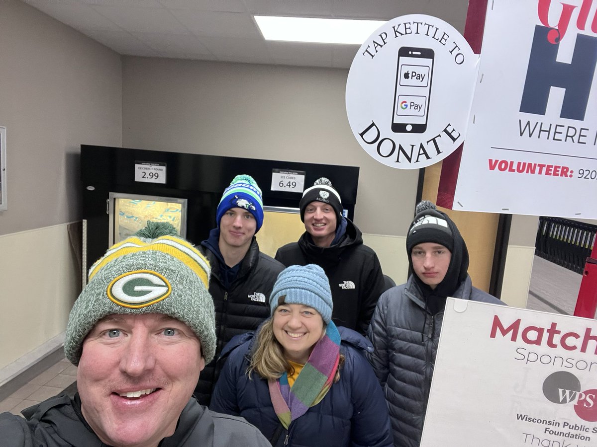BaseballPreble's tweet image. Thank you to all of the Preble baseball players that helped out today ringing bells for Salvation Army! Great job representing our school, your families and helping out our community! We’re proud of you for your service!