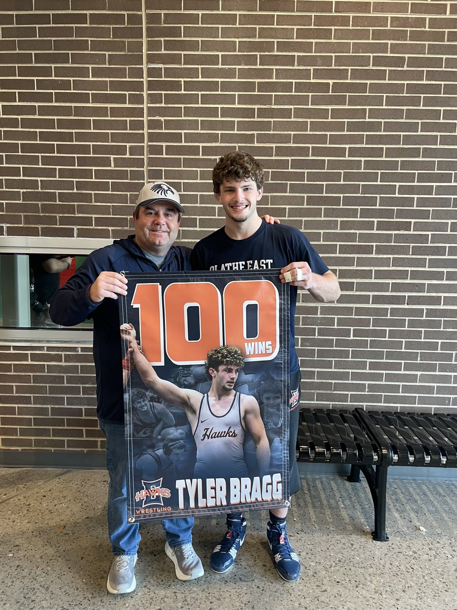 CoachLarsonOE's tweet image. Tyler Bragg picks up his 100th varsity win today at the Scott Bacon Classic! We are proud of you, Tyler! Now let’s go get some more!