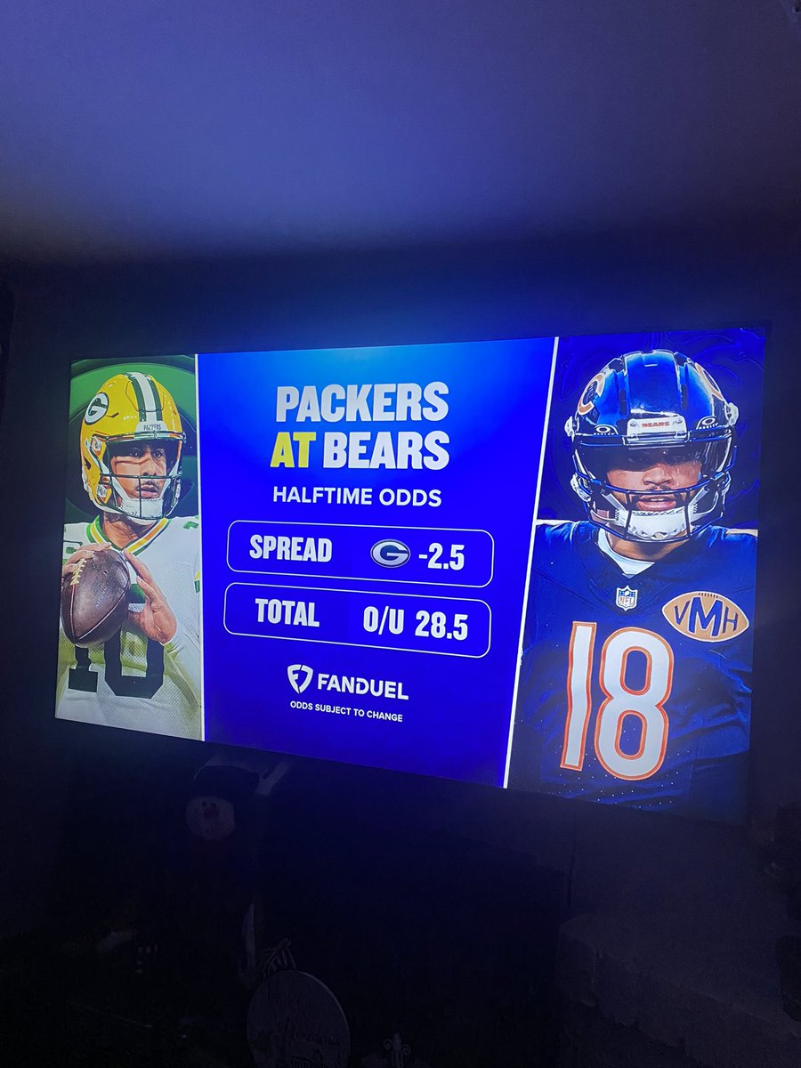 Snely_'s tweet photo. @packers LOL HALF TIME odds this is absolutely hilarious @FanDuel Picturing an Injured jordan love after cooking our parlays,
Diabolical ๐๐ #NFLRig #NFLScript #VegasWins #FakeInjurys https://t.co/5OE5jmQlKL