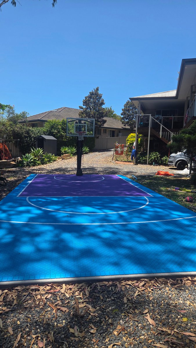 Simon Vrachliotis tweet media