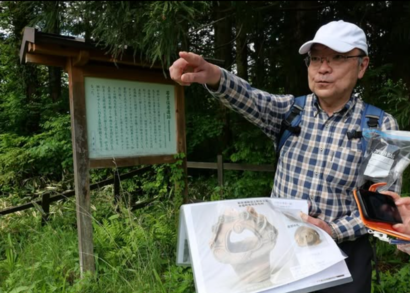 ovm_network's tweet photo. 【認定審査案内】専門家による研修(フィールドワーク)

御嶽山火山マイスターネットワークには専門家の顧問がいます。

國友孝洋先生は、
開田高原に個人で「御嶽山科学研究所」を開設しており、
御嶽山を、火山や地震、気象に各方面を日々観察し、研究されている方です。 https://t.co/rAueMSSzl4