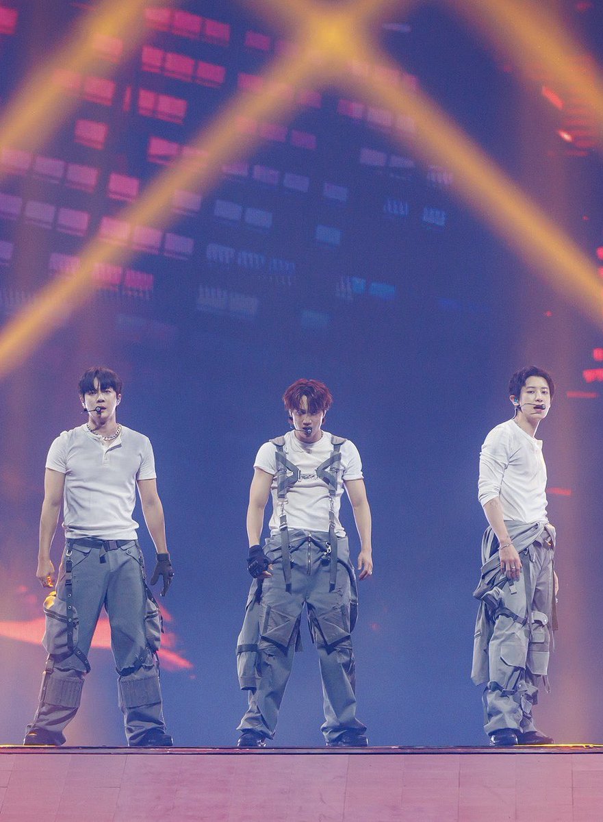 hourlySKY's tweet image. SKY🔥 

#CHANYEOL #KAI #SEHUN