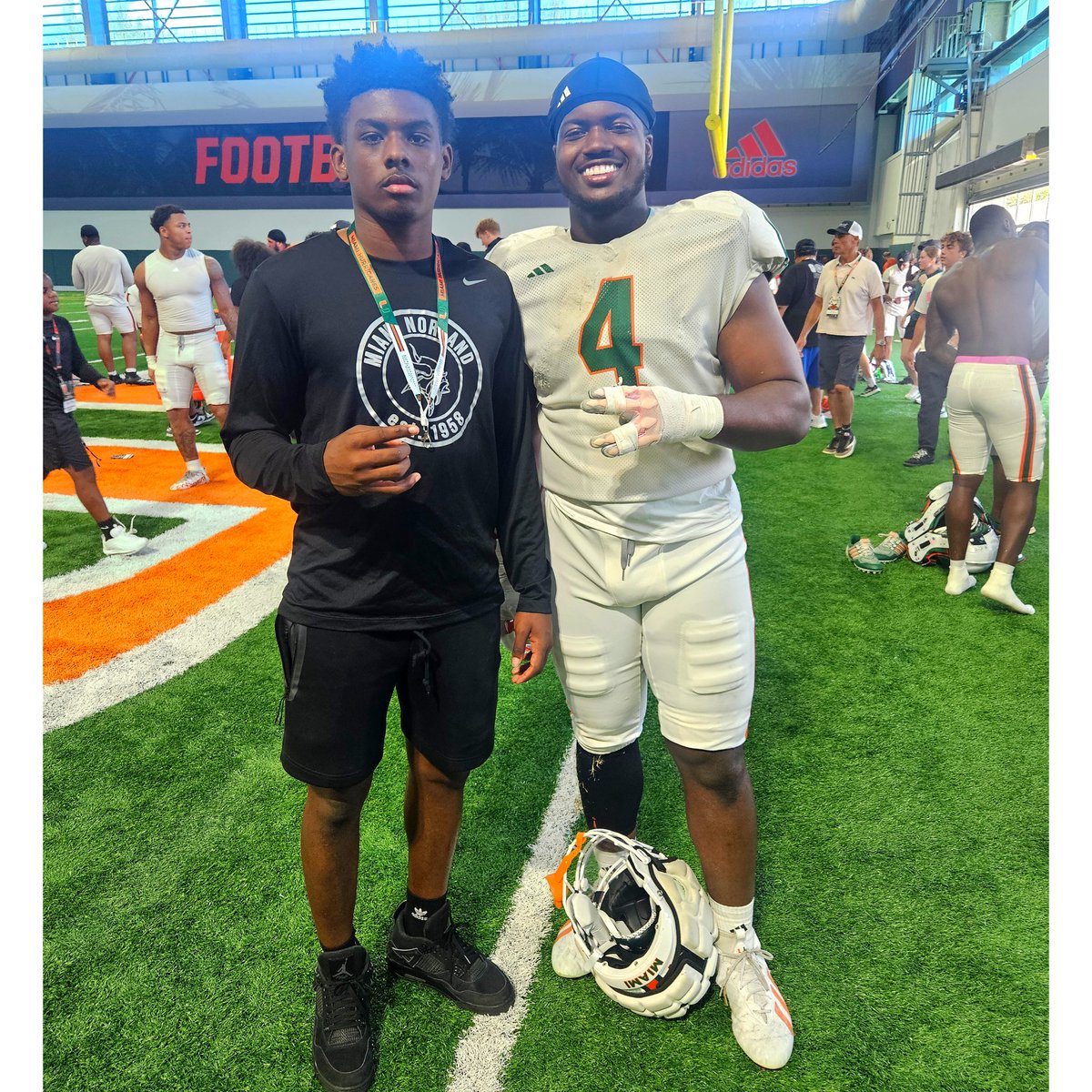 _showtimek7's tweet image. Congratulations to Reuben Bain and Malachi Toney on the big win!! Hometown inspiration 🤞🏾 Miami boys 🔥