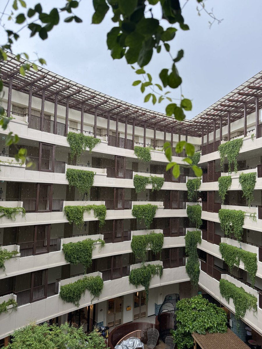 من يقول 

ايش اقول 

لا تقول لا تقول خل الملائكة عند الله عنك تقول