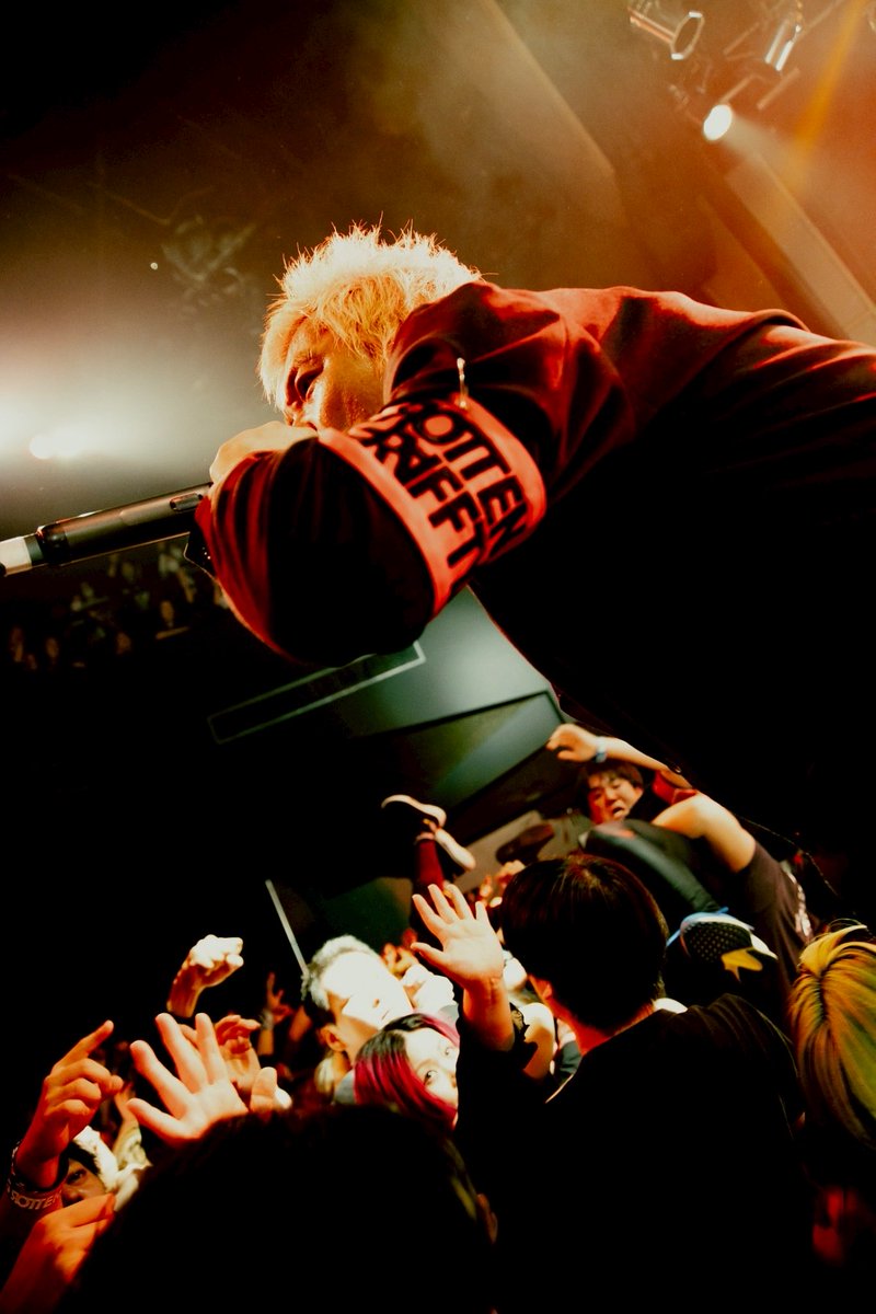 NAOKI_ROTTEN's tweet photo. NOBUYA会
 -展弥生誕集会-
Spotify O-WEST

仕掛け満載にて
緊張感ありつつ
笑いもぎょうさんある
ええ展弥集会した
おめでとうさん
50歳ツインボーカル
とてもええがのええやん

生誕祭シリーズ
これにて終了
色濃い各地でしたな
またいつか必ずや

ありがとうございました

📷 @kawado_photo https://t.co/j1R3Mwa5HT