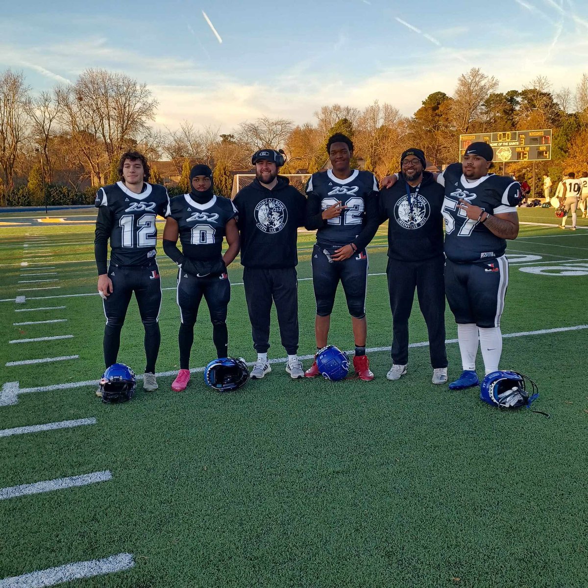 Coach Lee tweet media