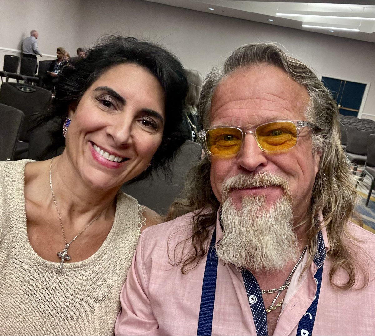 PMom007's tweet photo. Day 3 at @TPUSA #AmericaFest 2025 was extraordinary 🎤🔥
@Pmom007 @totalnews @grassroots50

We followed an incredible day with a concert featuring @JasonHewlett 🎶✨
Hosted by @Yrefy_LLC @CardioMiracle ❤️‍🔥

Great energy ⚡
Great friends 🤍
Perfect way to close out today’s excitement 🎉

#AmericaFest #TPUSA #CardioMiracle #Leadership #JoyMatters #AmericanPerspective 🇺🇸
#PatriotMom007 🇺🇸#ytefy