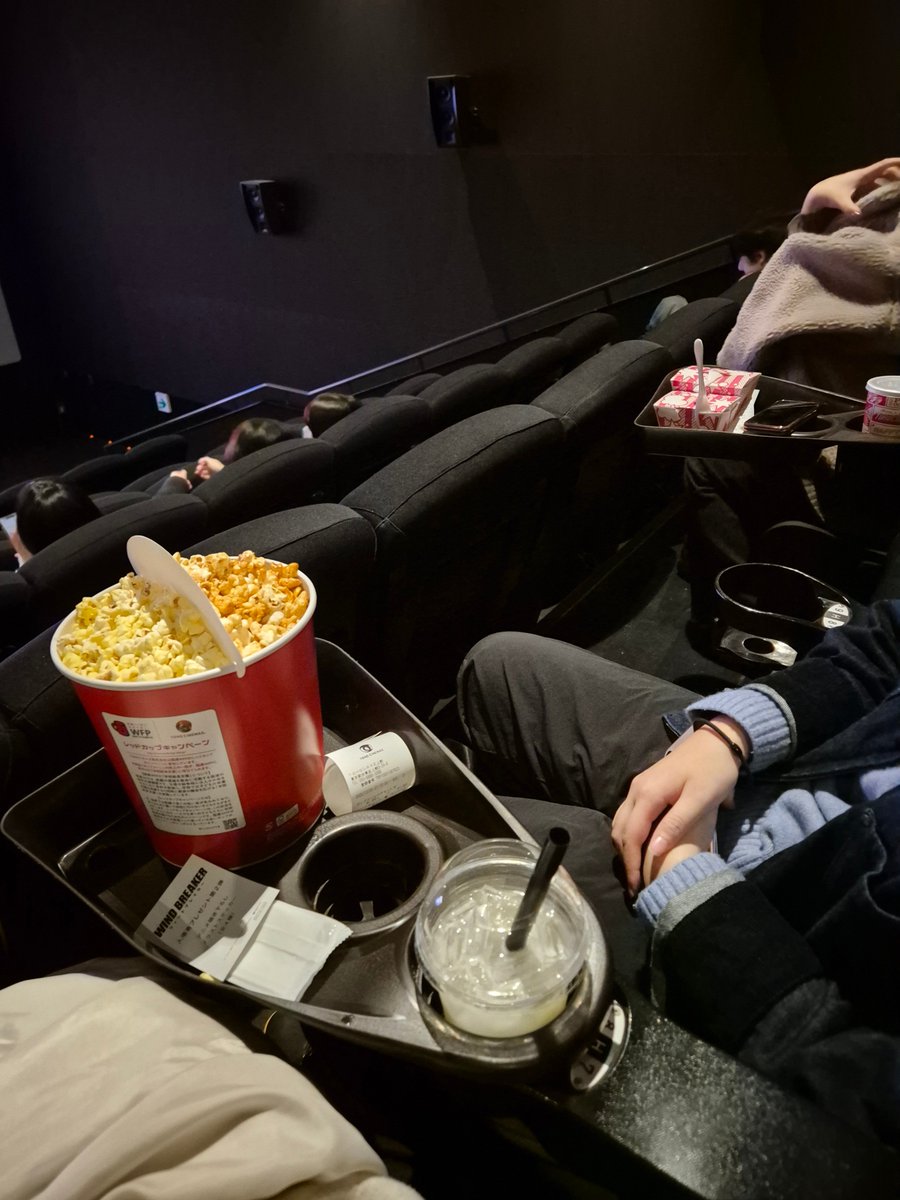 lemonmaltese's tweet photo. watching a movie in Japan ✅️ https://t.co/6ydXpfyCFS