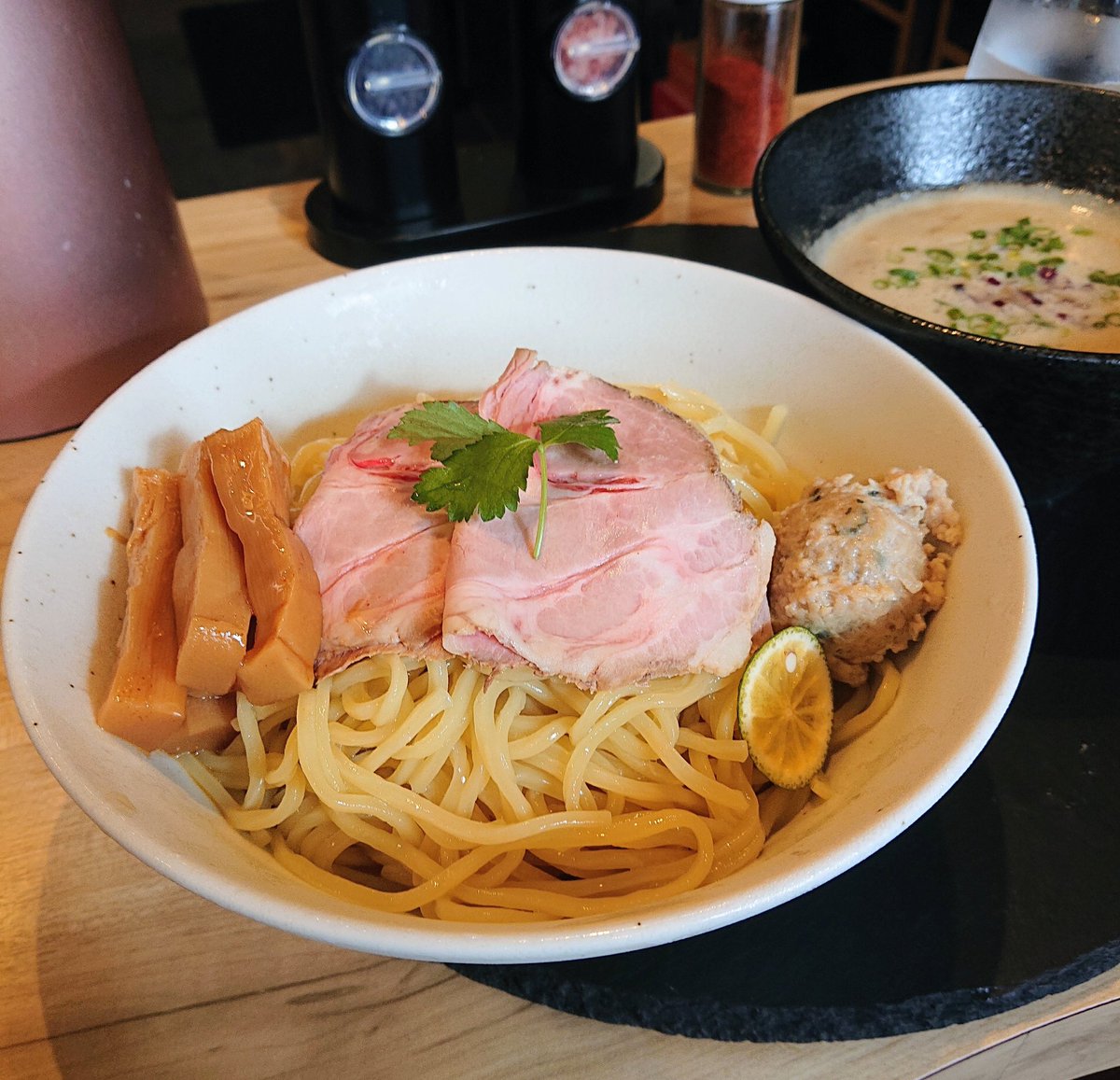 美音シンギンギング⭐︎ シンギングボウル29cm 【フラワー・オブ・ライフ】（美音） 174Hz検出