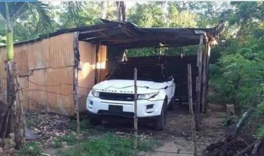 Kenay Myrie en Saprissa.