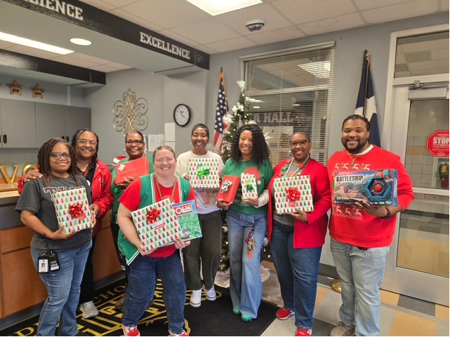 Navo Middle School tweet media