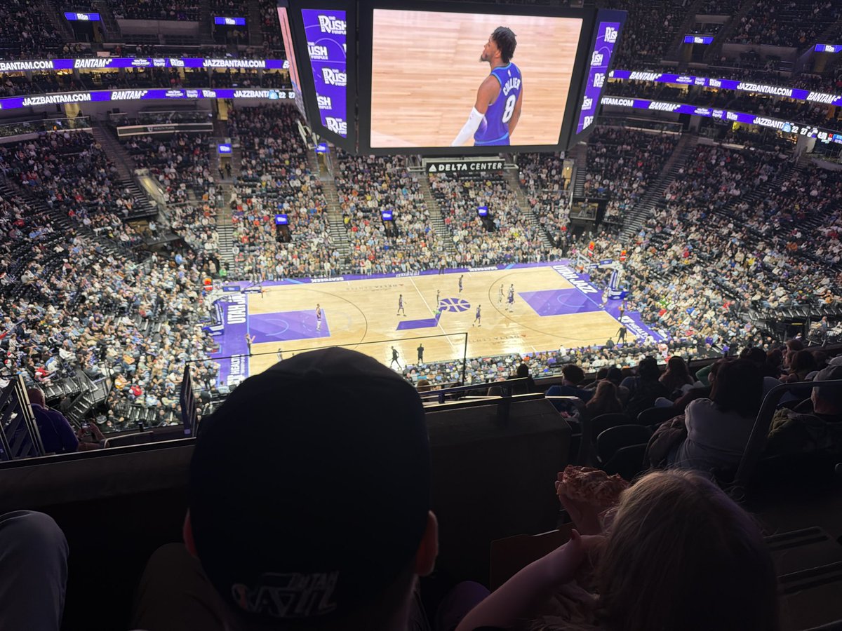 JMeebs's tweet image. It’s fun to watch the jazz and have no stress if they win or not