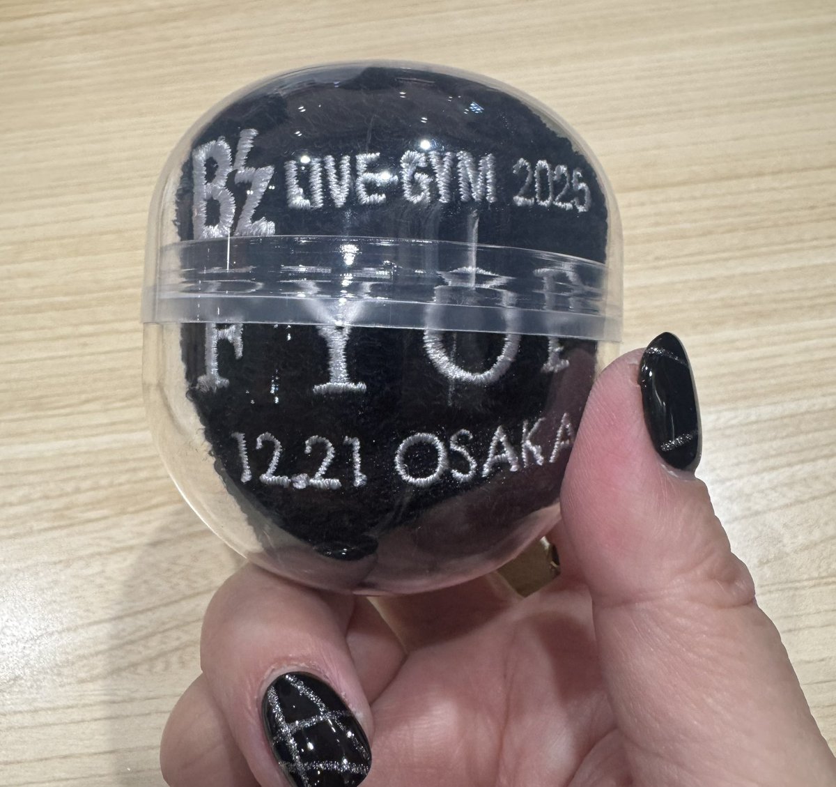 今日の日付入りリスバンとチャーム交換していただける方いませんか🥲
よろしくお願いします！

#Bz 
#FYOP