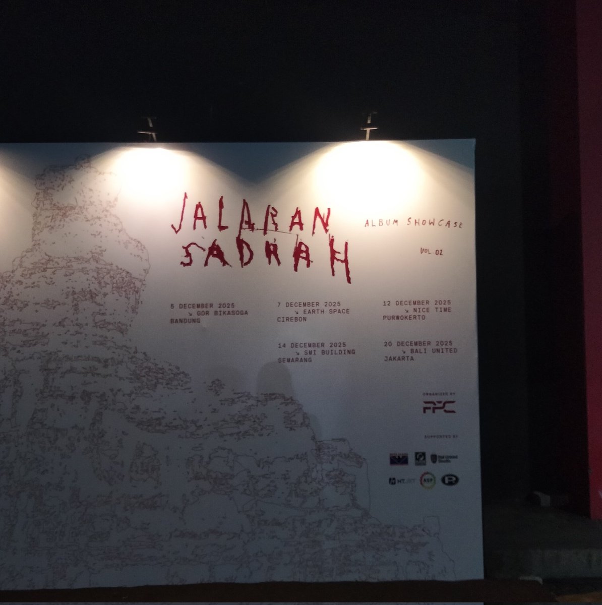 catlobffers's tweet photo. kedua kalinya nonton barasuara, nagih bgt plis mauu lagiii sksjsj https://t.co/Ccl2GJNGoL