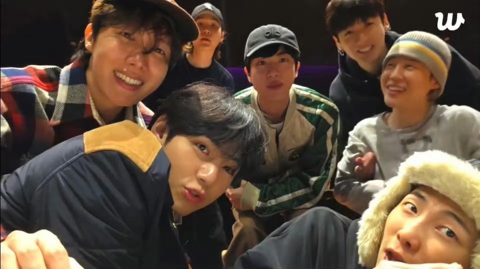 Huai_Alcohol's tweet photo. miss u so much

#BTS #btsfanart #BTSARMY https://t.co/qW5KuyGizL