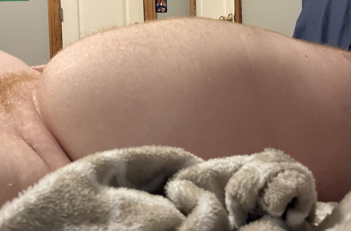 So tight in water. I’ve held it in for 30 minutes so far. I must let it out 😵‍💫