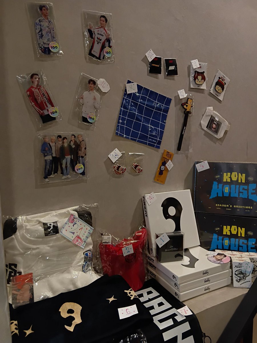 D-2 คาเฟ่เปิดแล้วนะคะ ไอคอนิคมาร่วมสร้างความทรงจำดีๆกันเยอะๆน้า วันนี้มีจับlucky draw เหมือนเดิม(จำนวนจำกัด) แล้ววันนี้มีเป่าเค้กวันเกิดด้วยนะคะ^^

#BobbyBDayOnTheMoon
#BOBBY #바비 
#iKON #아이콘 <a href="/bobbyranika/">김지</a>