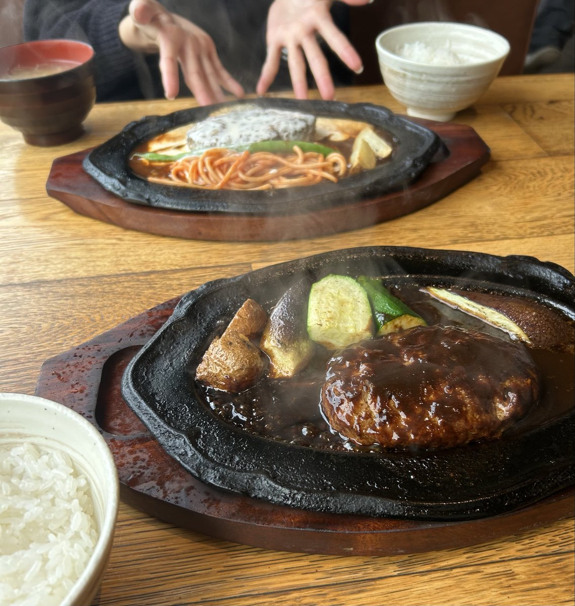 M0M0_IR0's tweet photo. @haku_ninokuro 行ってきた〜
美味しかった https://t.co/hEjfBX3asq
