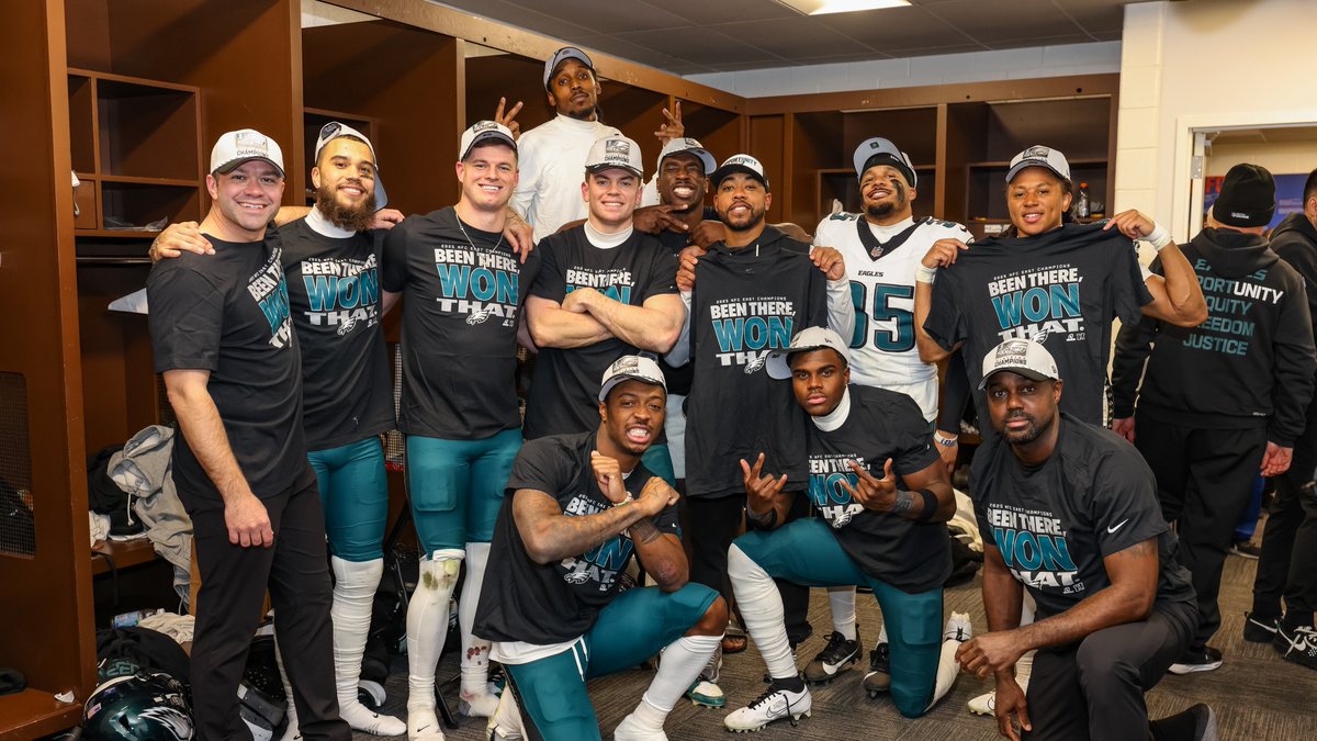 Eagles's tweet image. Hat and T-Shirt Game ✅