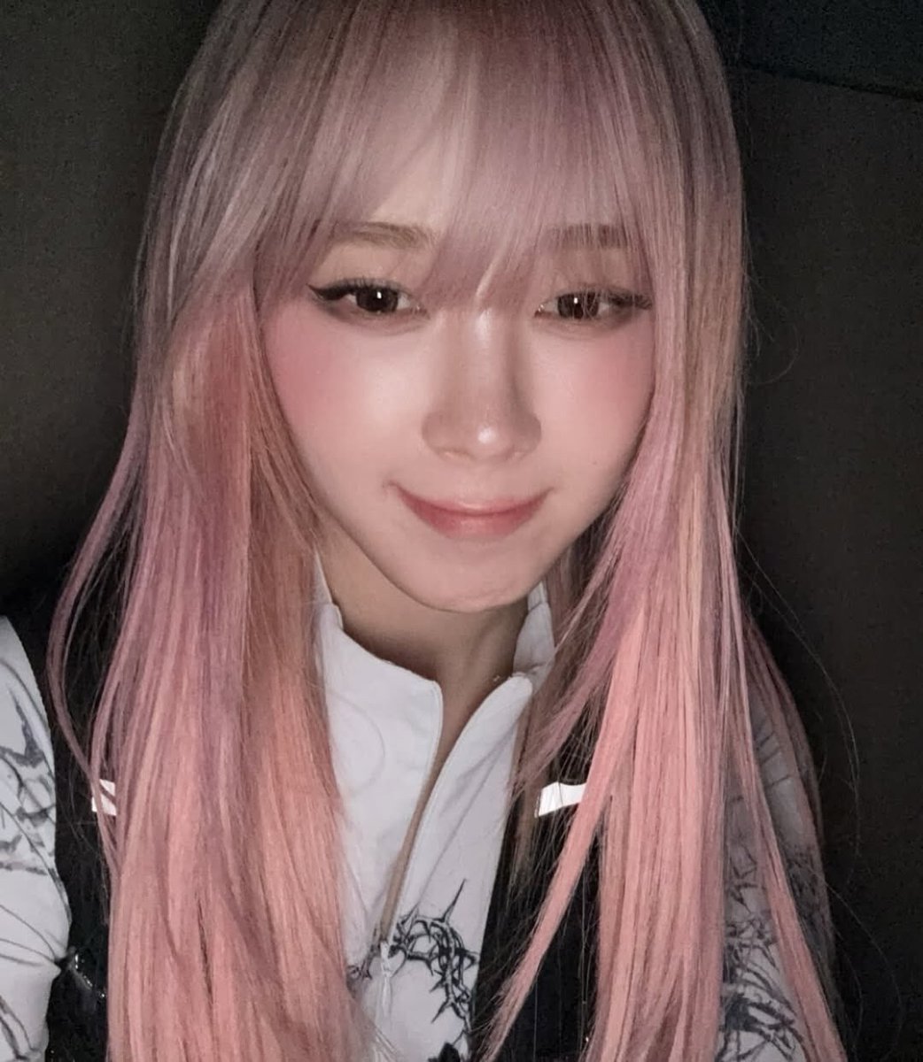 gisellemuseum's tweet image. 241221 ［Instagram］aerichandesu update

🕸️💇🏻‍♀️

#GISELLE #지젤 #gisellemuseum