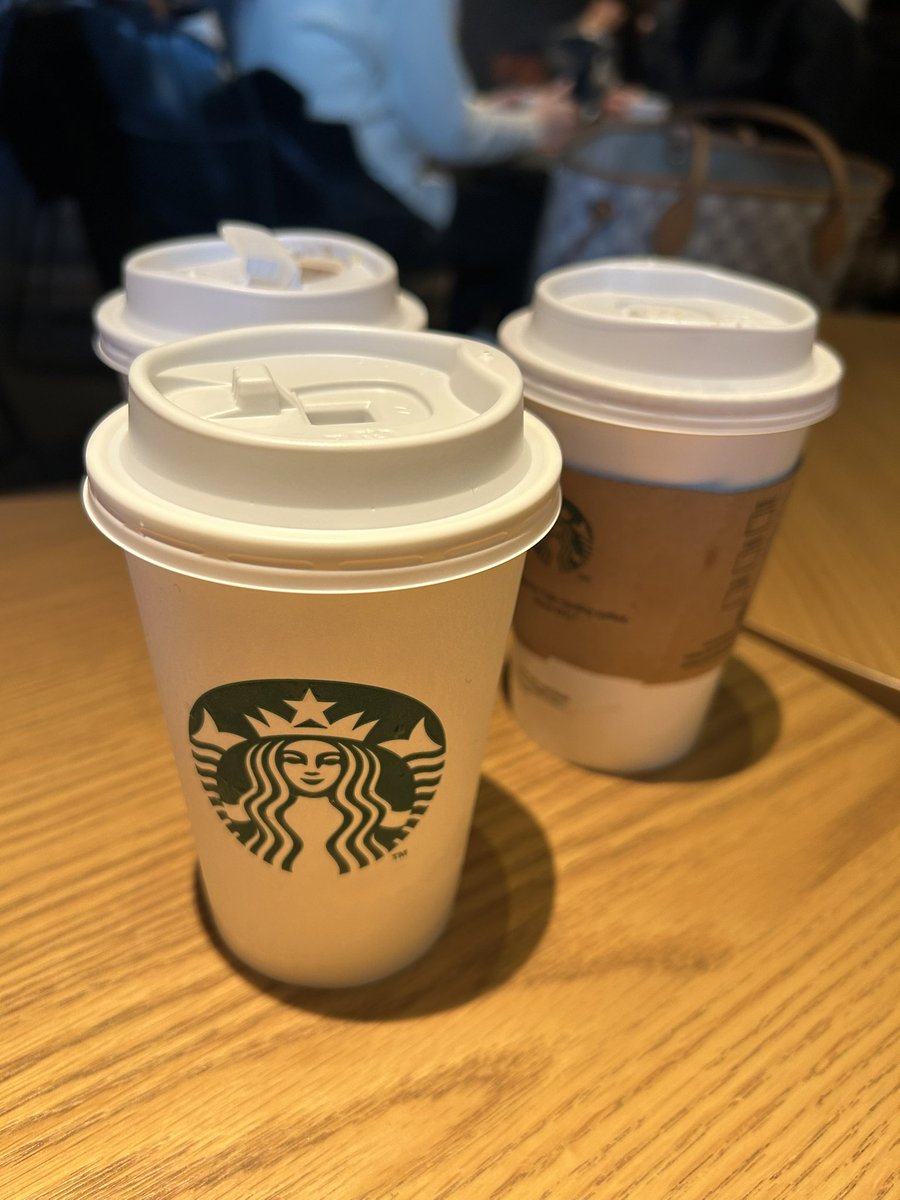 PythonNoob's tweet image. 第6回Kaggle女子会！忘年ランチ🍙
スポンサー様いつもありがとうございます！！
#たいち飯　#関西Kaggler会