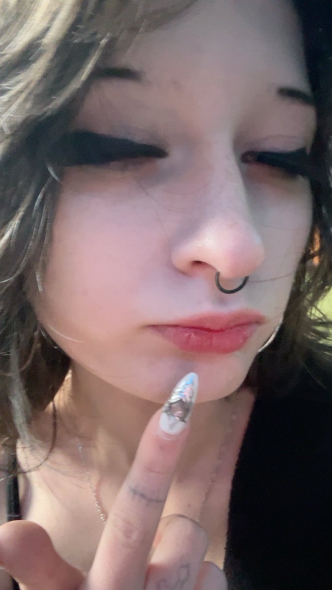 (っ҂ཀ•)っ tweet media