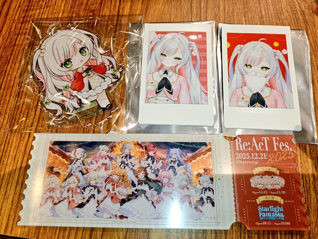 最強にかわいいアクスタとランダムチェキ！ サンタいのりんの真っ白