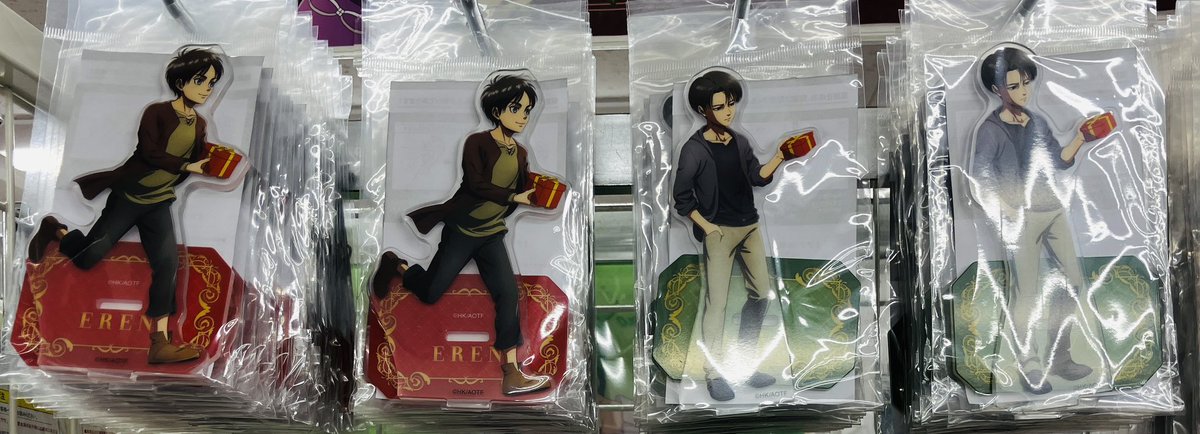 グッズ情報】 1号館3階にて 『進撃の巨人 アクリルスタンド』各種が 