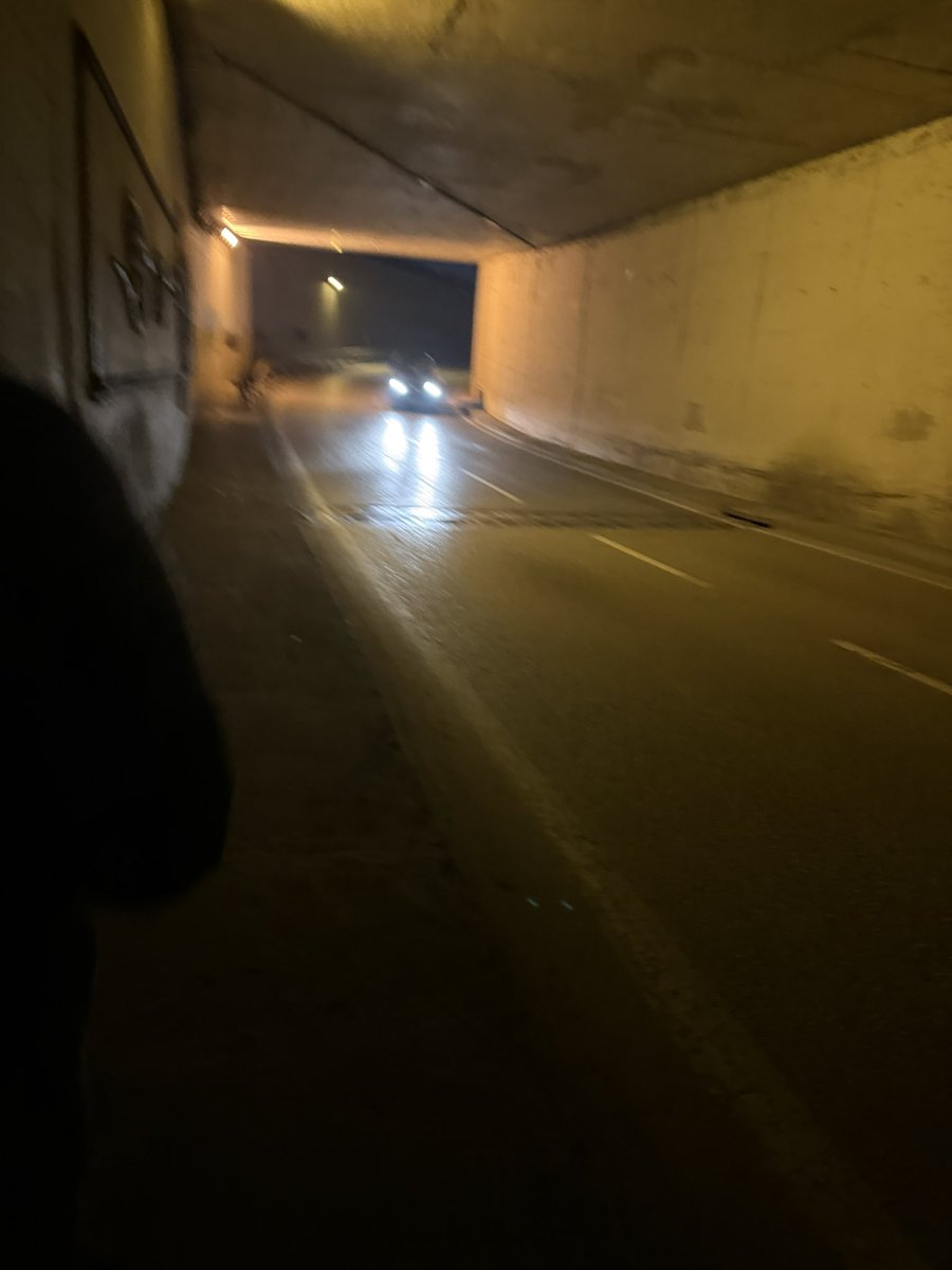 Arazideyiz w/<a href="/ilemort51/">itulumaz eşkıyası</a>