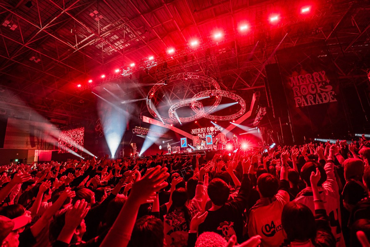 frederitter's tweet image. 2025.12.21📍 愛知・ポートメッセなごや１号館～３号館
「MERRY ROCK PARADE 2025🎄」

トップバッターを務めました✨
ありがとうございました！

オンリーワンダー
飄々とエモーション
スパークルダンサー
悪魔
オドループ
ペパーミントガム

#フレデリック #frederic #メリロ
Photo by ＠hilf_ntlo