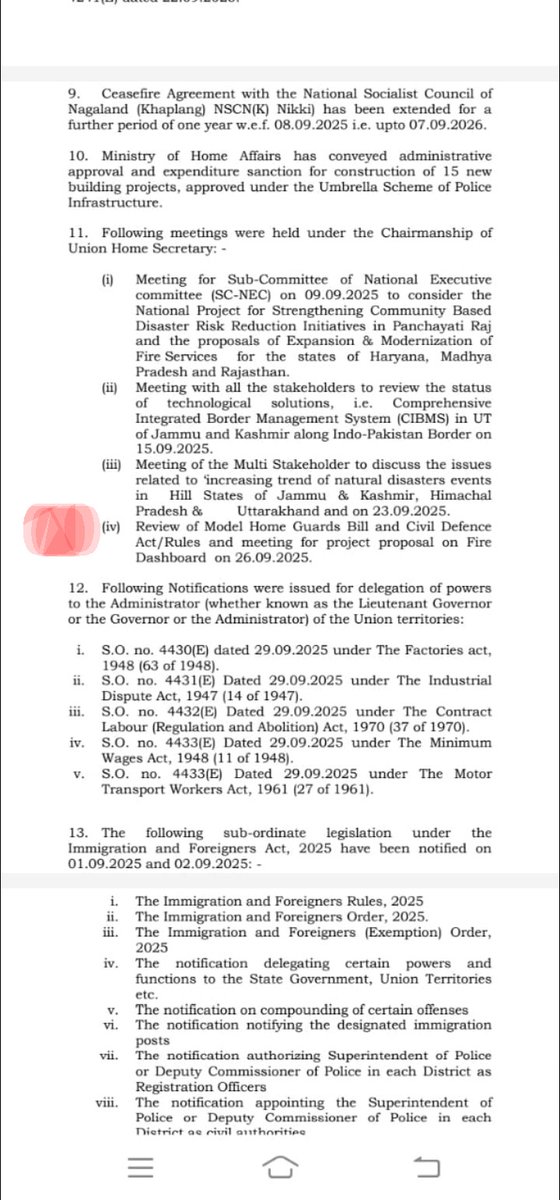 होमगार्ड जवानों की स्थिति चिंताजनक है । भारत देश आजाद लेकिन अंग्रेजों के काले कानून #निष्काम और #स्वयंसेवक जैसे शब्द आज भी लागू।#होमगार्ड_एक्ट_में_संशोधन कर राज्य या केंद्र कर्मचारी का दर्जा दे सरकार।
<a href="/PMOIndia/">PMO India</a> 
<a href="/AmitShah/">Amit Shah</a> 
<a href="/KirenRijiju/">Kiren Rijiju</a>
<a href="/PIBHomeAffairs/">PIB - Ministry of Home Affairs</a>