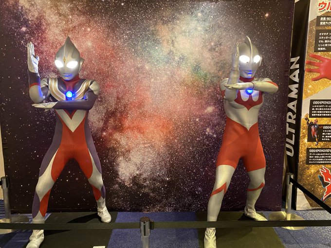 ウルトラヒーローズクリスマスファミリーパーティー来たぞ!何十年ぶりの塗り絵楽しかった😉 