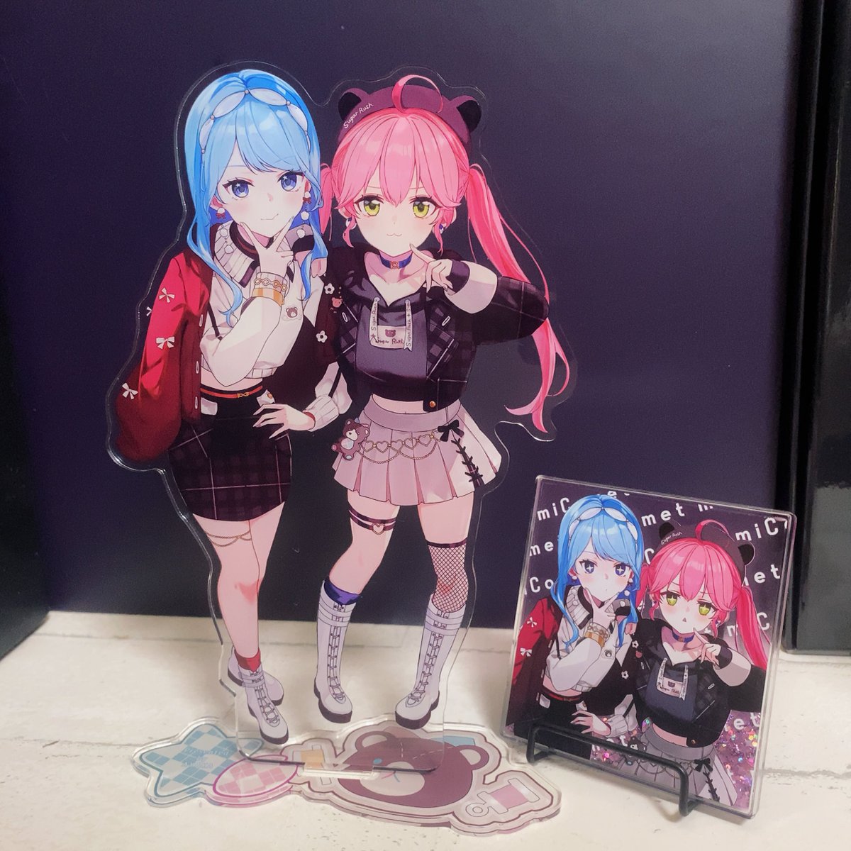 ◇ビッグアクスタ（大きさ比較:アクリルプレート） 台座にみこめっとべ