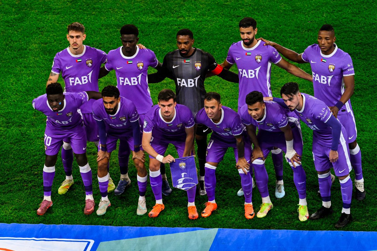 متصدر دوريكم يصبح عليكم 😎💜