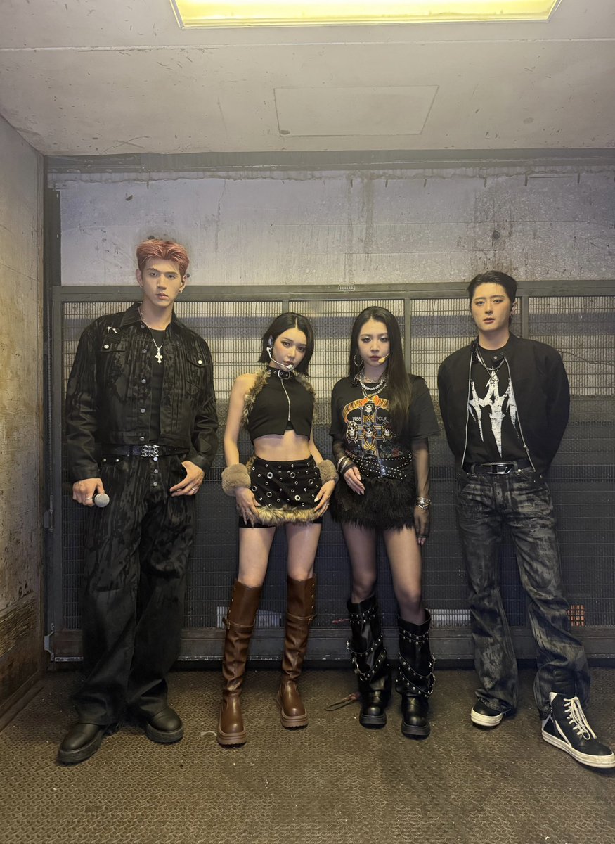 KARD (카드) tweet media