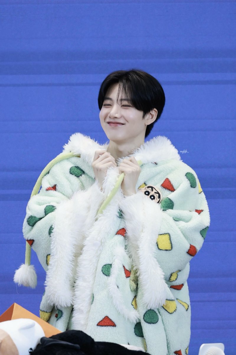 251220 메이크스타

#JUNKYU #준규 #ジュンギュ
#TREASURE #트레저