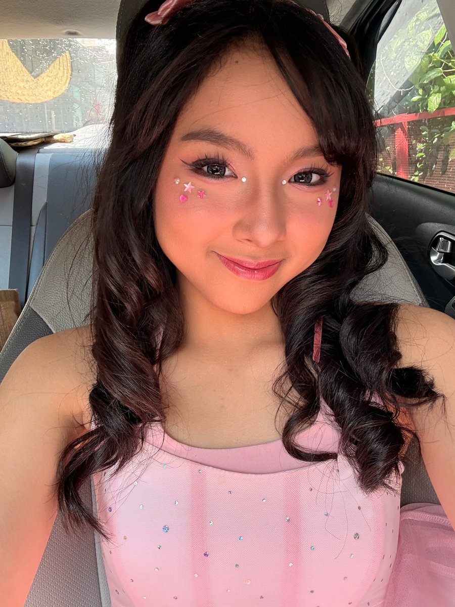 __raire's tweet photo. see you @hobbyconph today 💜✨
#Rai #Raiofsunshine #idol #hobbyconph #cosplayfamph https://t.co/JYw8yAOoGi