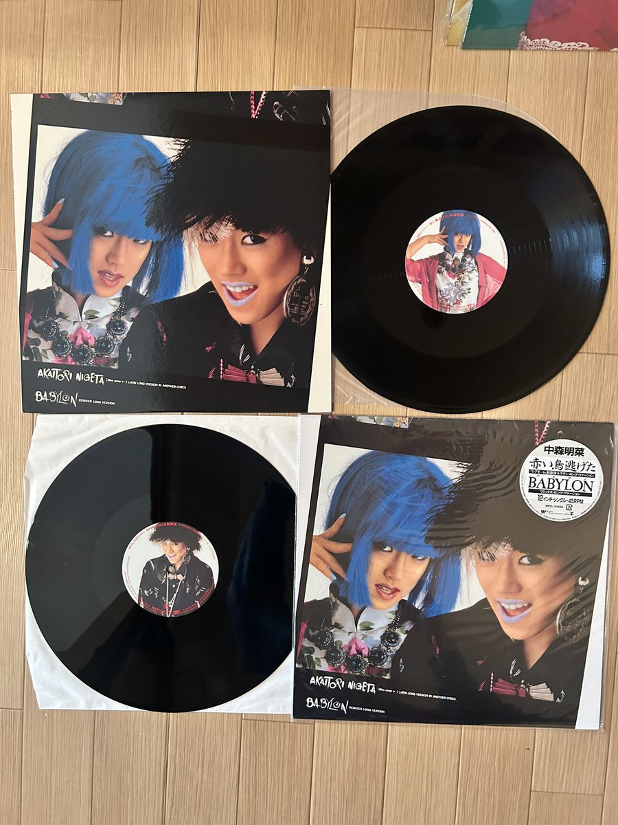 【希少】中森明菜、生写真付き　シングルレコード 5枚 中森明菜 希少生写真付きシングルレコード 5枚